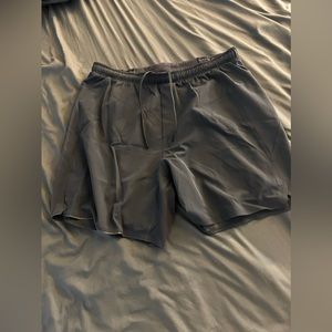 2 pack Lululemon Men's Running Shorts (6' inseam). Size Large. LinerLESS.